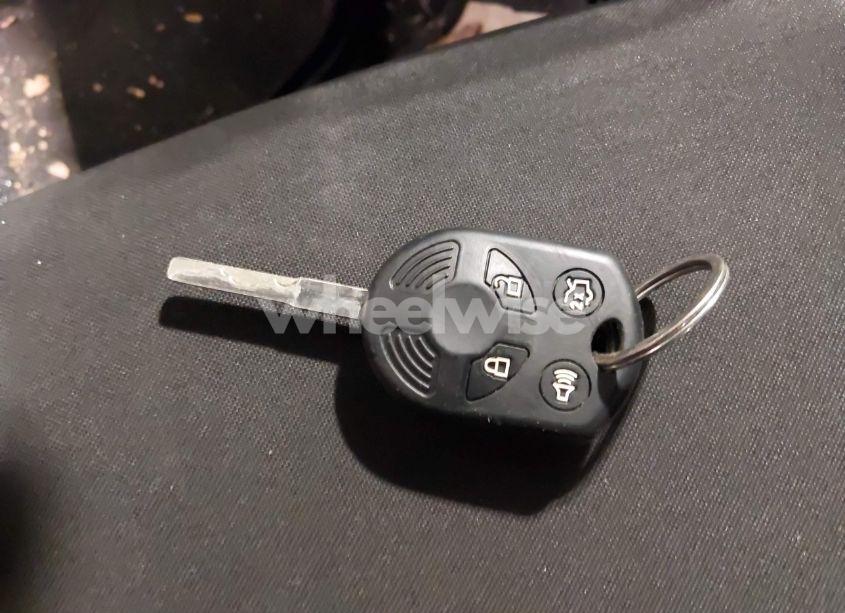 Photo 11 of 2015 Ford Focus SE (VIN 1FADP3F25FL202952)