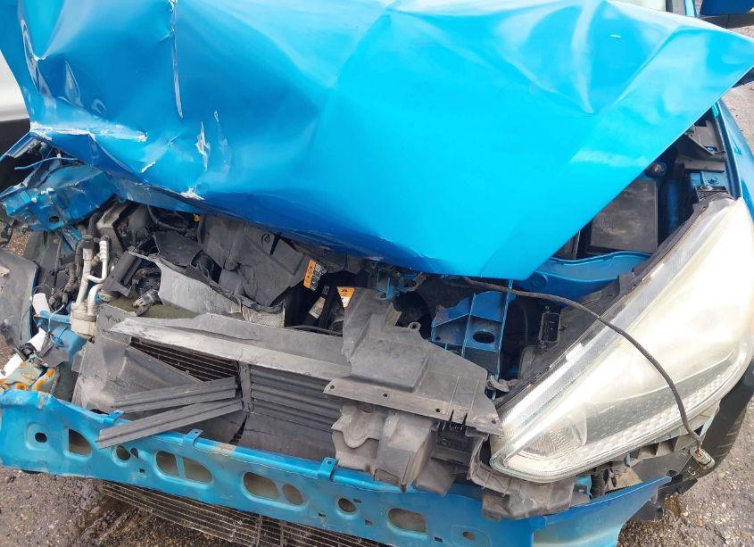 Photo 6 of 2015 Ford Focus SE (VIN 1FADP3F25FL203731)