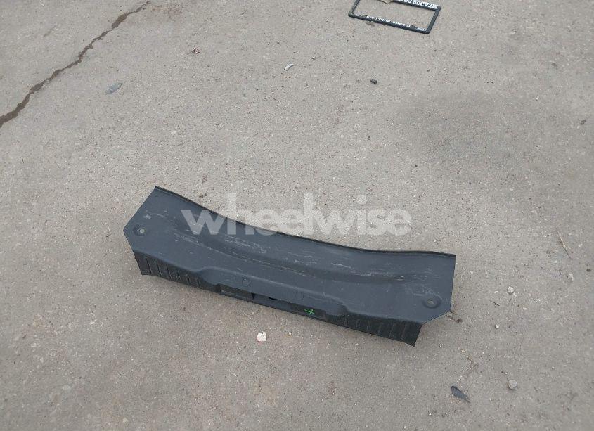 Photo 12 of 2015 Ford Focus SE (VIN 1FADP3F25FL205673)