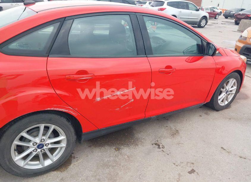 Photo 19 of 2015 Ford Focus SE (VIN 1FADP3F25FL205673)