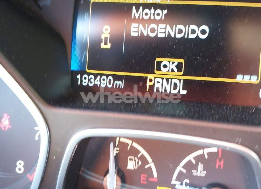 Photo 15 of 2015 Ford Focus SE (VIN 1FADP3F25FL207438)