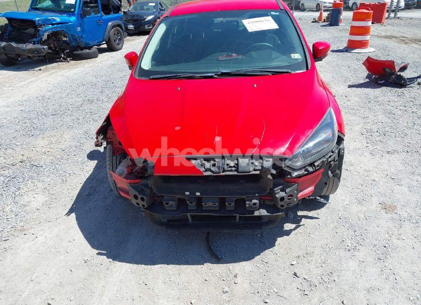 Photo 6 of 2015 Ford Focus SE (VIN 1FADP3F25FL207438)