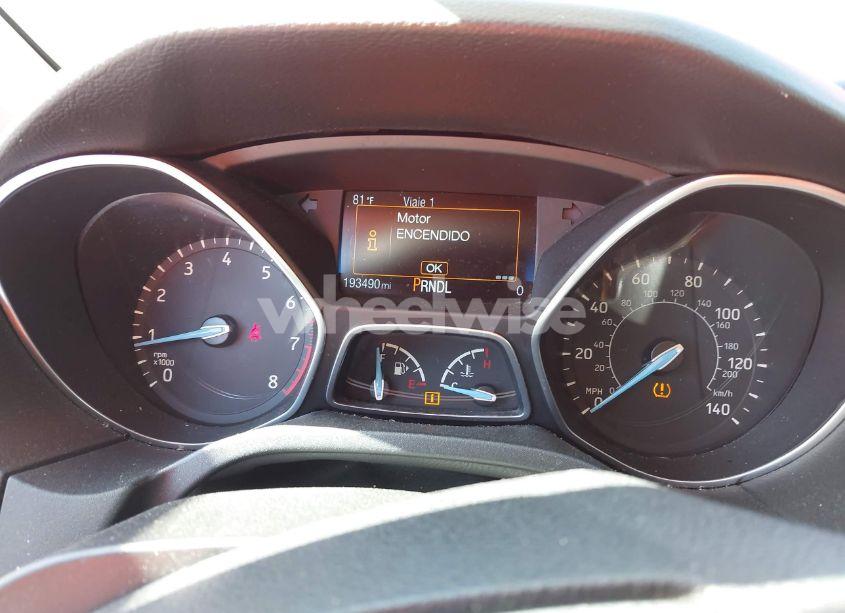 Photo 7 of 2015 Ford Focus SE (VIN 1FADP3F25FL207438)