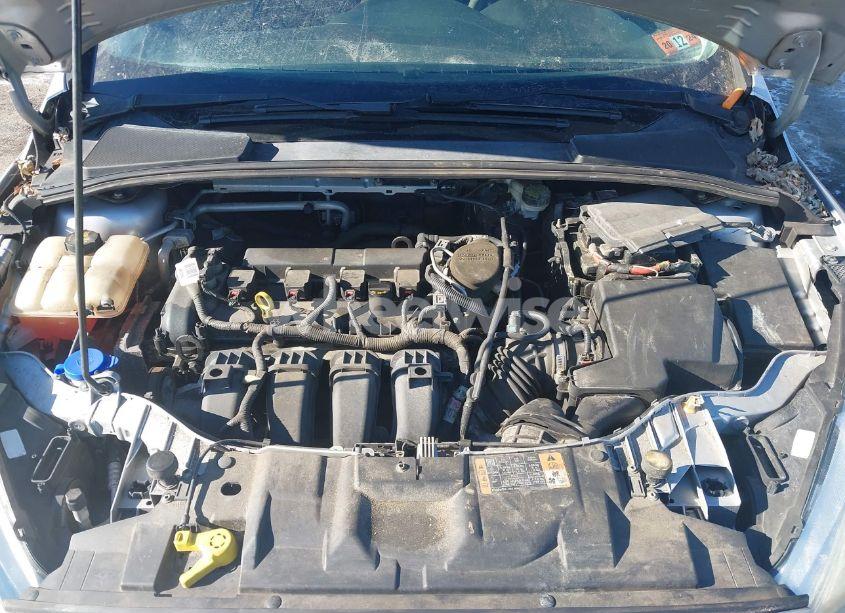 Photo 10 of 2015 Ford Focus SE (VIN 1FADP3F25FL208394)