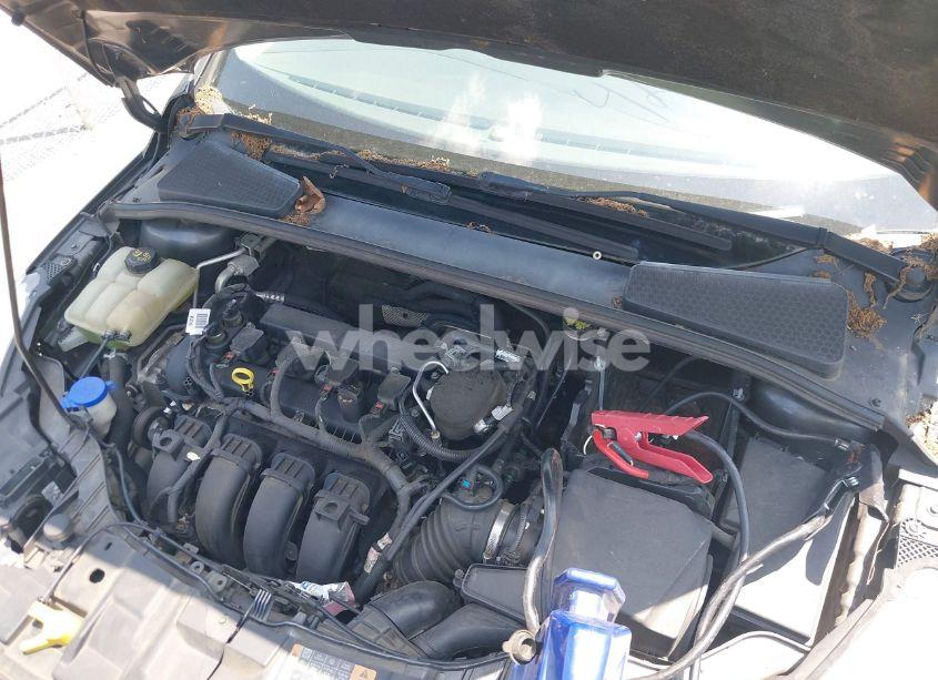 Photo 10 of 2015 Ford Focus SE (VIN 1FADP3F25FL208976)