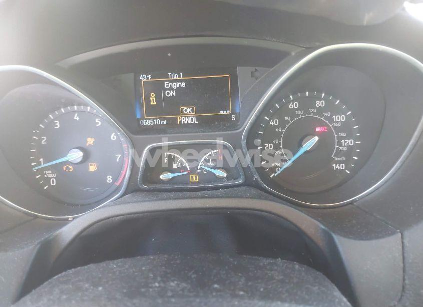 Photo 7 of 2015 Ford Focus SE (VIN 1FADP3F25FL213806)