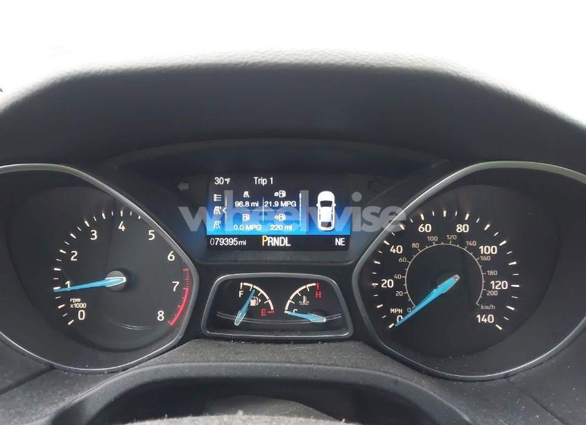 Photo 7 of 2015 Ford Focus SE (VIN 1FADP3F25FL216706)