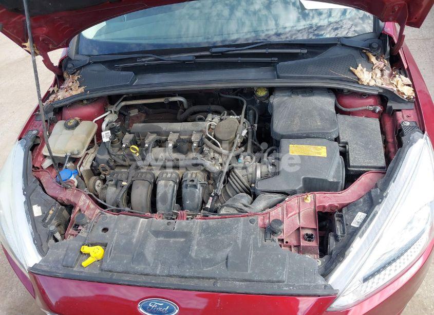 Photo 10 of 2015 Ford Focus SE (VIN 1FADP3F25FL229276)