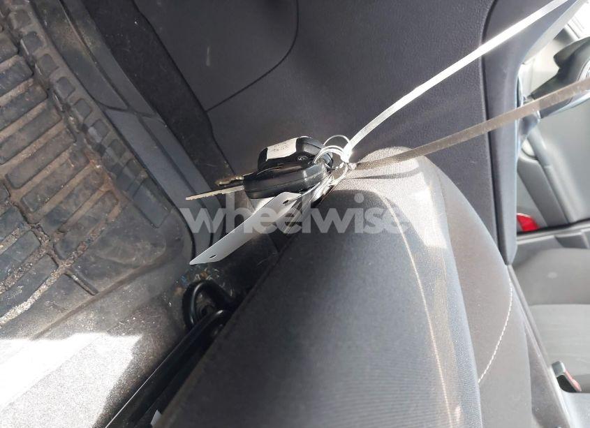 Photo 11 of 2015 Ford Focus SE (VIN 1FADP3F25FL229276)