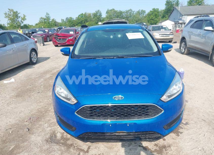 Photo 12 of 2015 Ford Focus SE (VIN 1FADP3F25FL230220)