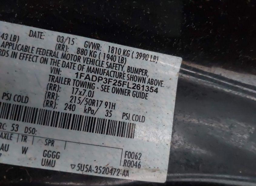 Photo 9 of 2015 Ford Focus SE (VIN 1FADP3F25FL261354)