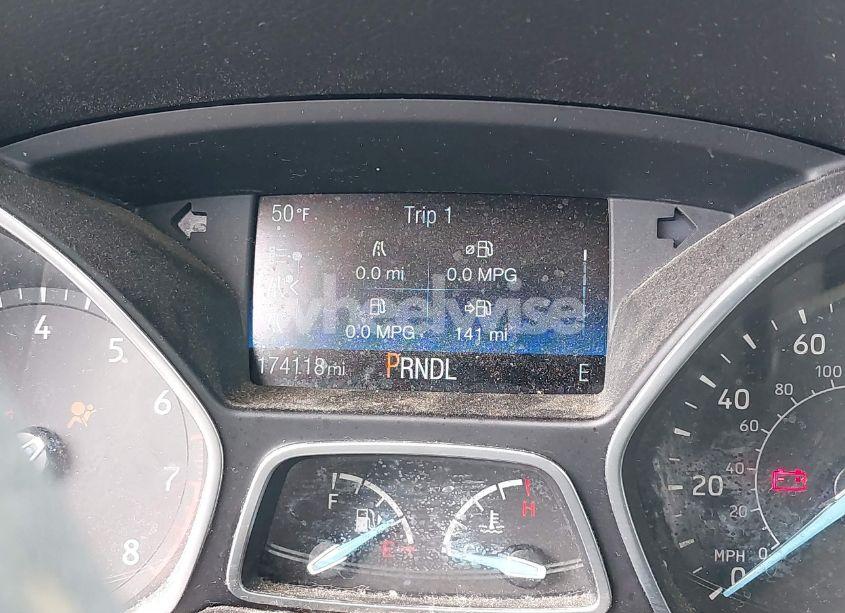 Photo 7 of 2015 Ford Focus SE (VIN 1FADP3F25FL263721)