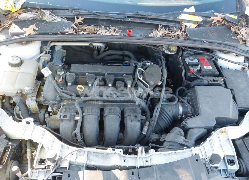 Photo 10 of 2015 Ford Focus SE (VIN 1FADP3F25FL277019)