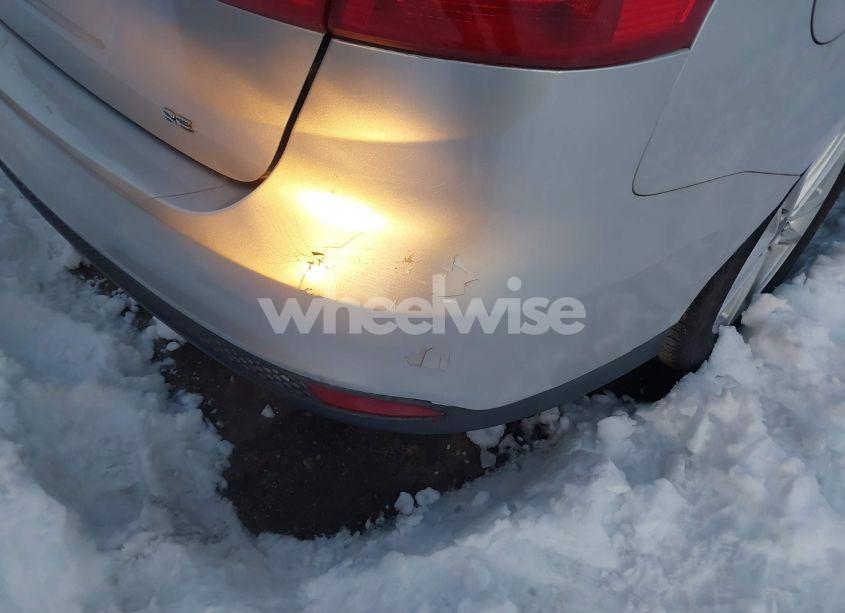 Photo 12 of 2015 Ford Focus SE (VIN 1FADP3F25FL289770)