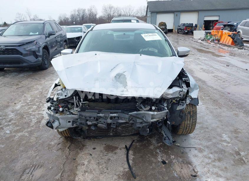 Photo 13 of 2015 Ford Focus SE (VIN 1FADP3F25FL297738)