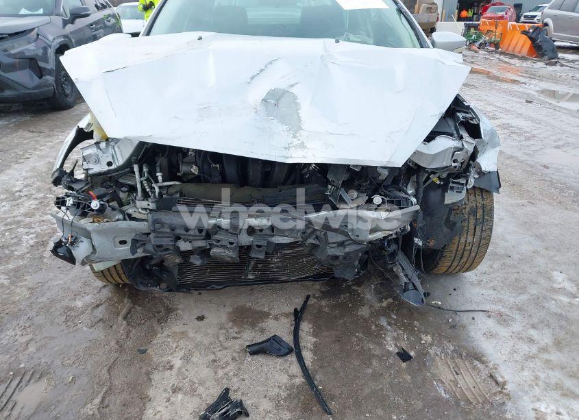 Photo 6 of 2015 Ford Focus SE (VIN 1FADP3F25FL297738)