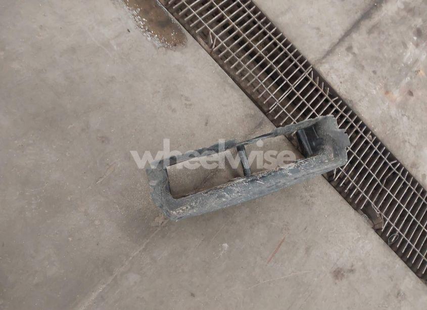 Photo 12 of 2015 Ford Focus SE (VIN 1FADP3F25FL319964)