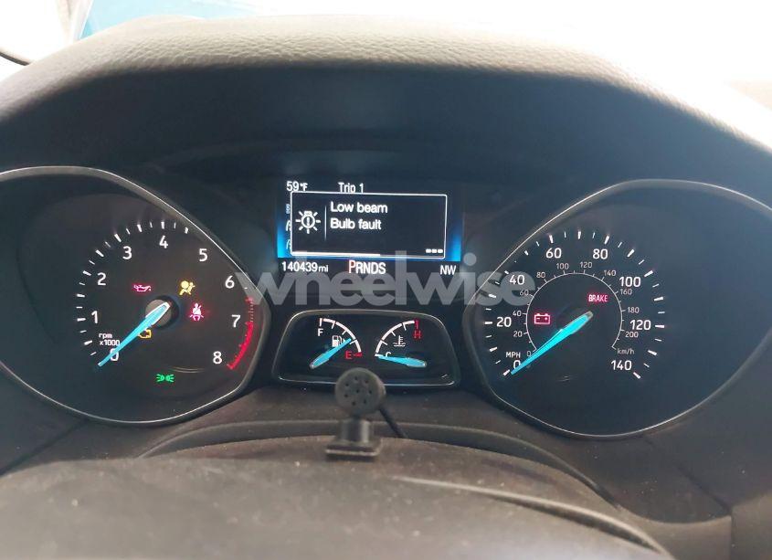 Photo 7 of 2015 Ford Focus SE (VIN 1FADP3F25FL319964)