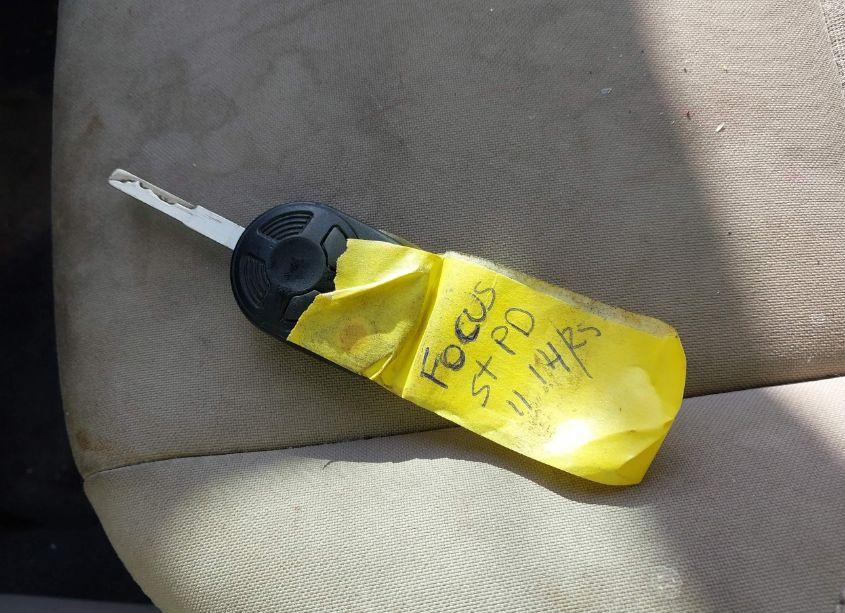 Photo 11 of 2015 Ford Focus SE (VIN 1FADP3F25FL353371)