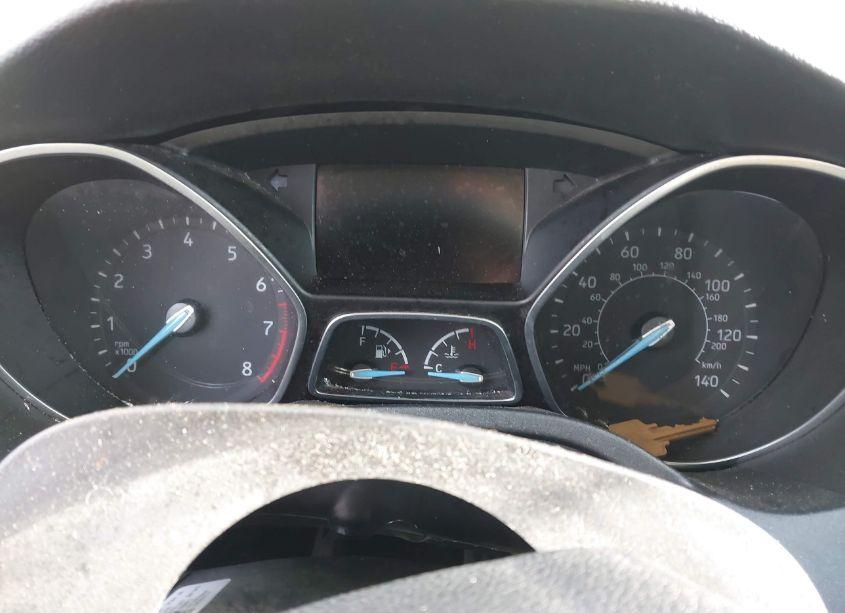 Photo 7 of 2015 Ford Focus SE (VIN 1FADP3F25FL353371)