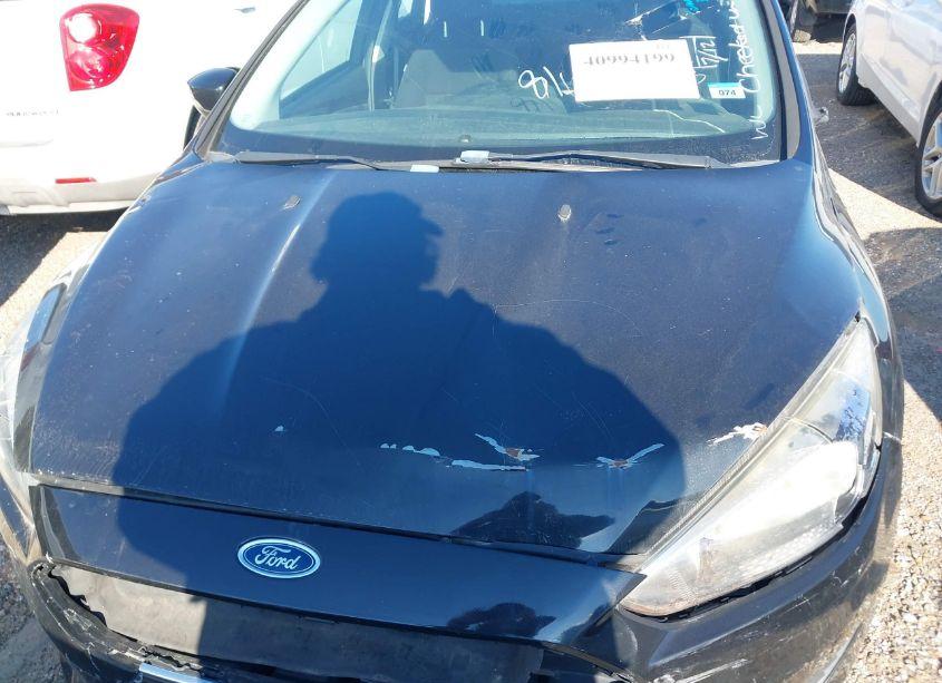 Photo 6 of 2015 Ford Focus SE (VIN 1FADP3F25FL384068)