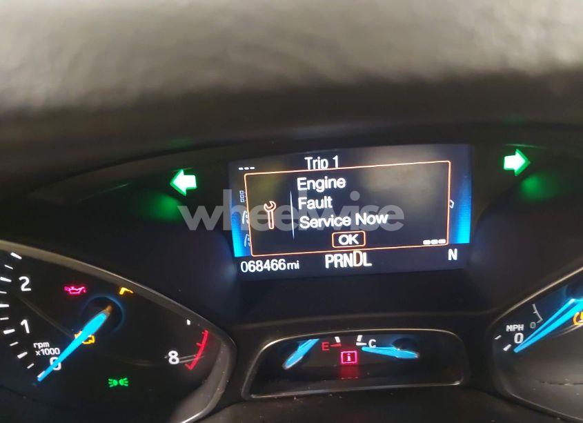 Photo 15 of 2016 Ford Focus SE (VIN 1FADP3F25GL221163)