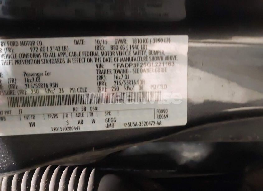 Photo 9 of 2016 Ford Focus SE (VIN 1FADP3F25GL221163)