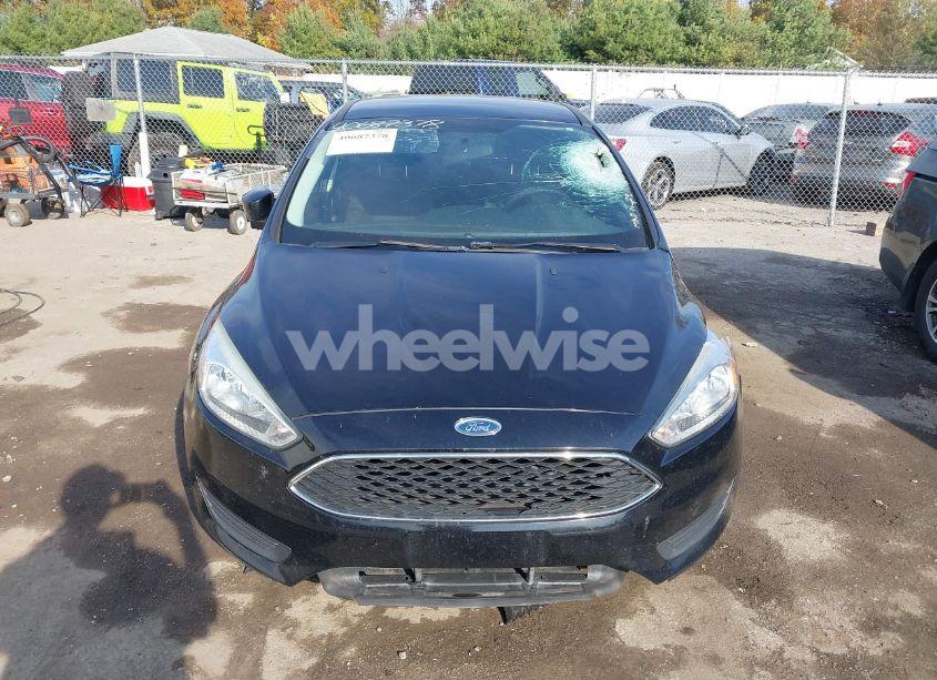 Photo 12 of 2016 Ford Focus SE (VIN 1FADP3F25GL237671)