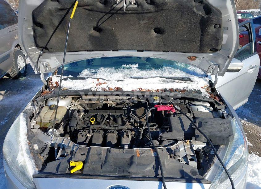 Photo 10 of 2016 Ford Focus SE (VIN 1FADP3F25GL247522)