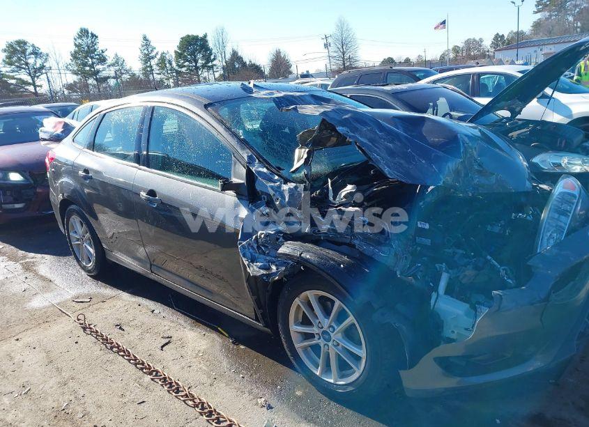 Photo 13 of 2016 Ford Focus SE (VIN 1FADP3F25GL265969)