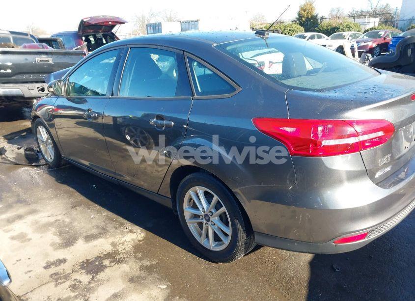 Photo 14 of 2016 Ford Focus SE (VIN 1FADP3F25GL265969)