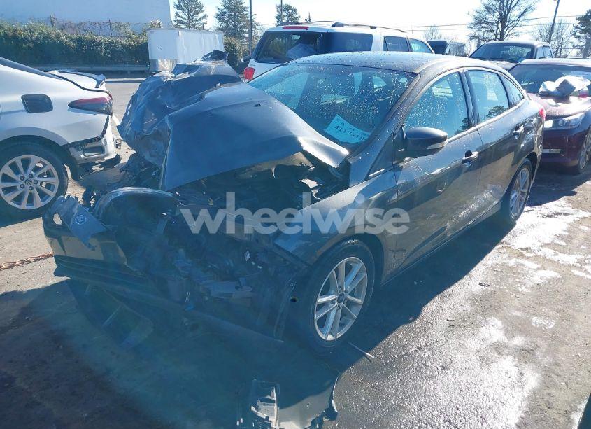 Photo 2 of 2016 Ford Focus SE (VIN 1FADP3F25GL265969)