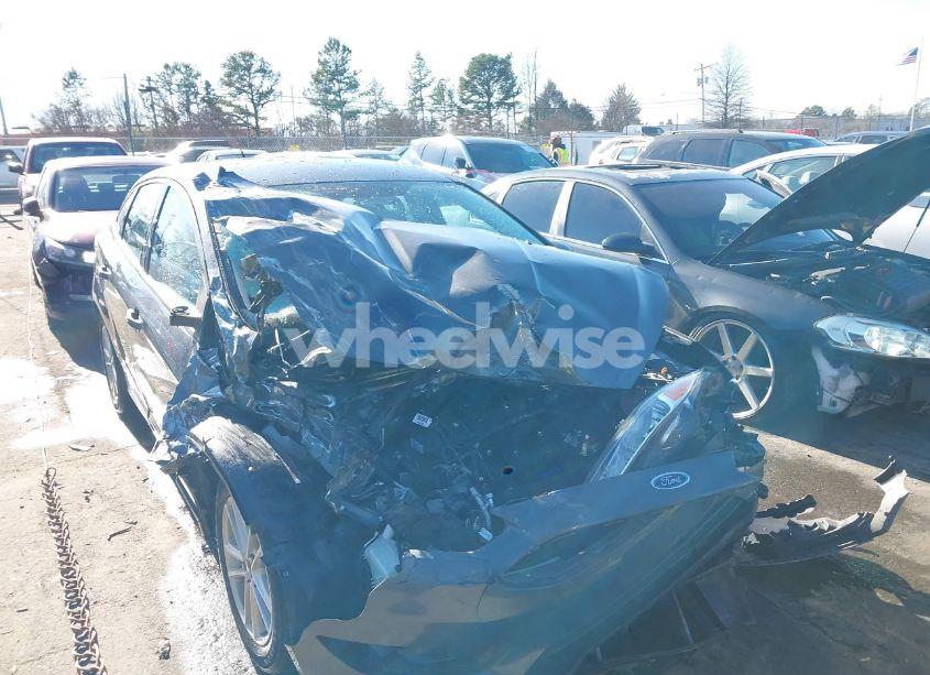 Photo 6 of 2016 Ford Focus SE (VIN 1FADP3F25GL265969)