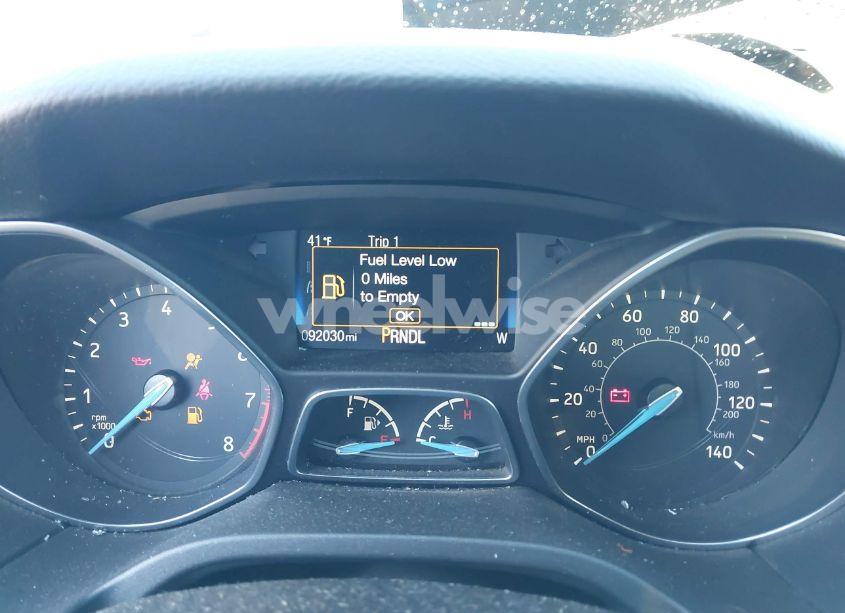 Photo 7 of 2016 Ford Focus SE (VIN 1FADP3F25GL265969)