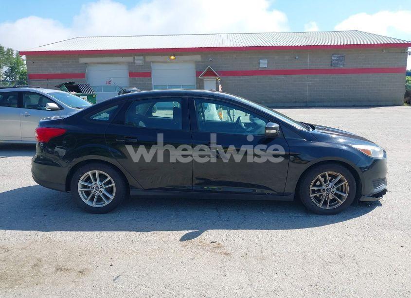 Photo 14 of 2016 Ford Focus SE (VIN 1FADP3F25GL278916)