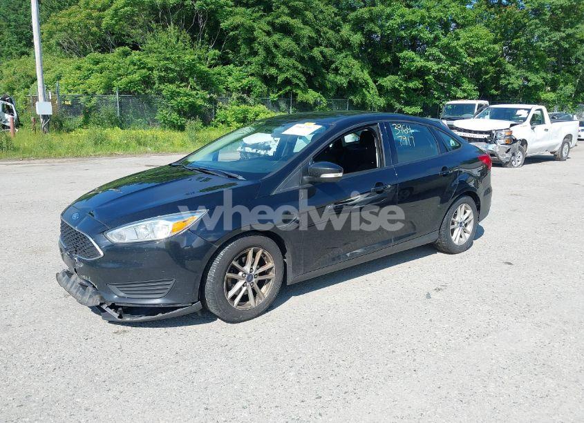 Photo 2 of 2016 Ford Focus SE (VIN 1FADP3F25GL278916)