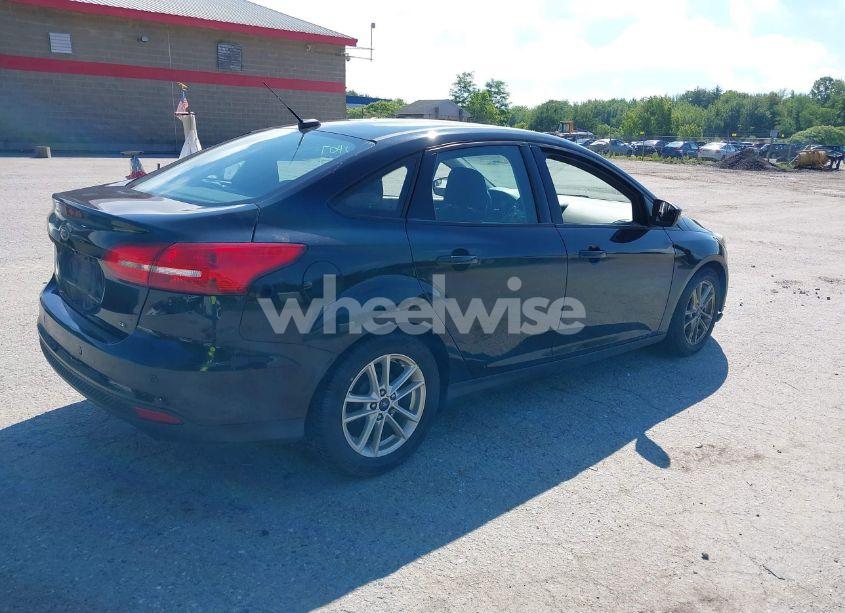 Photo 4 of 2016 Ford Focus SE (VIN 1FADP3F25GL278916)