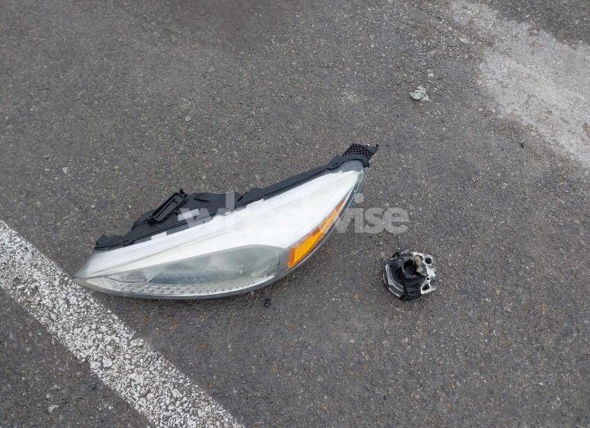 Photo 12 of 2016 Ford Focus SE (VIN 1FADP3F25GL281847)