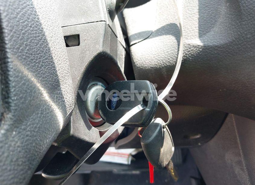 Photo 11 of 2016 Ford Focus SE (VIN 1FADP3F25GL305144)