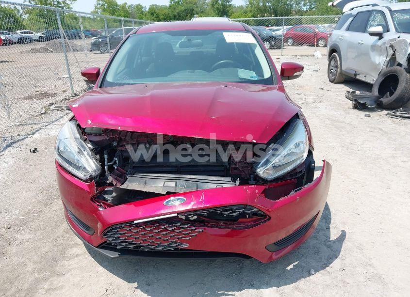 Photo 12 of 2016 Ford Focus SE (VIN 1FADP3F25GL305144)