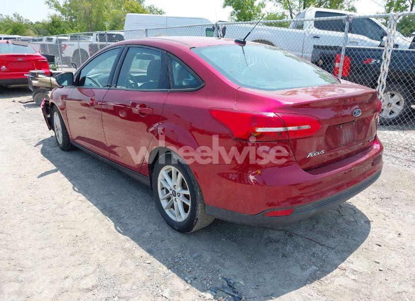 Photo 3 of 2016 Ford Focus SE (VIN 1FADP3F25GL305144)