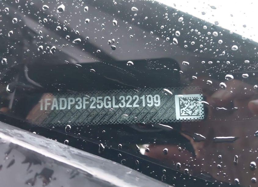 Photo 9 of 2016 Ford Focus SE (VIN 1FADP3F25GL322199)