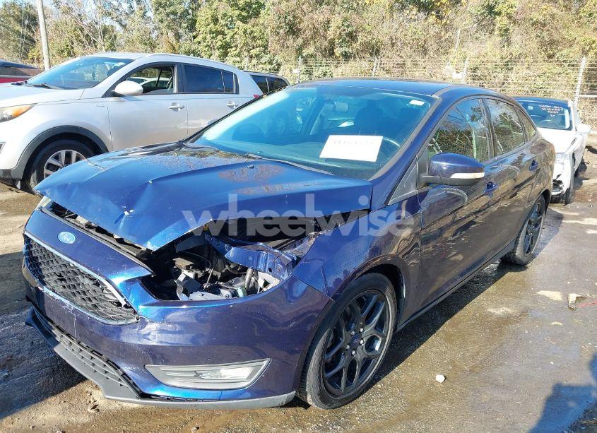 Photo 2 of 2016 Ford Focus SE (VIN 1FADP3F25GL393306)