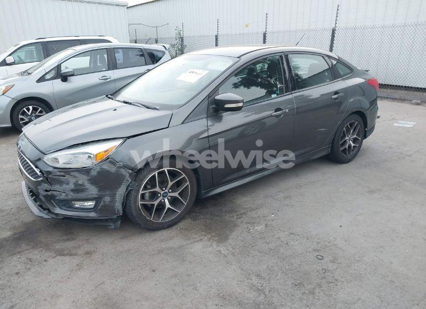 Photo 2 of 2016 Ford Focus SE (VIN 1FADP3F25GL399459)