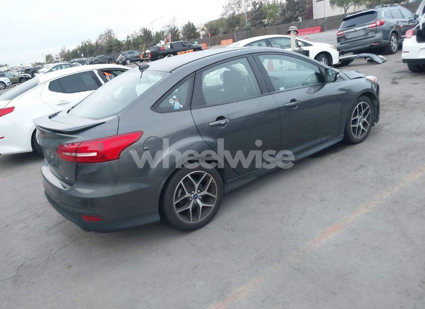 Photo 4 of 2016 Ford Focus SE (VIN 1FADP3F25GL399459)