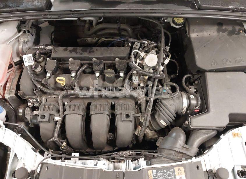 Photo 10 of 2016 Ford Focus SE (VIN 1FADP3F25GL401016)