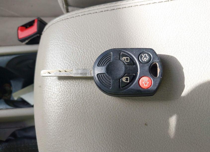 Photo 11 of 2016 Ford Focus SE (VIN 1FADP3F25GL402277)