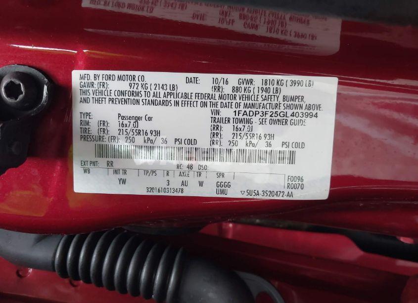 Photo 9 of 2016 Ford Focus SE (VIN 1FADP3F25GL403994)