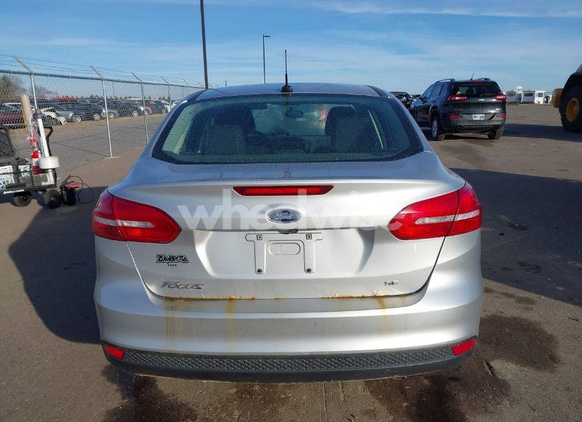 Photo 16 of 2017 Ford Focus SE (VIN 1FADP3F25HL223058)