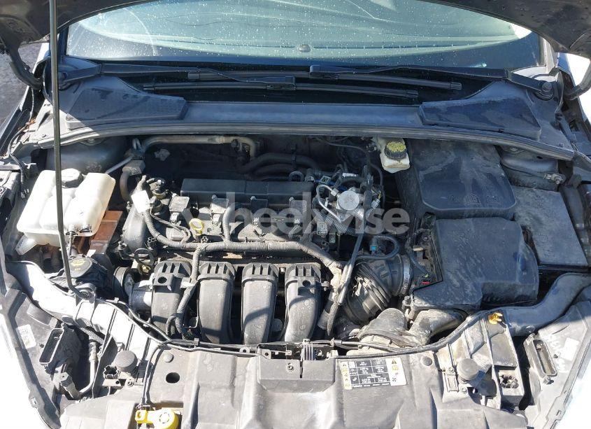 Photo 10 of 2017 Ford Focus SE (VIN 1FADP3F25HL249059)